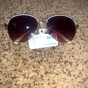 Women's sunglasses